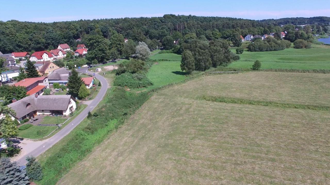 Wg Bernstein - Reetdachhaus - Ruhe Und Seeblick Sellin  Bagian luar foto