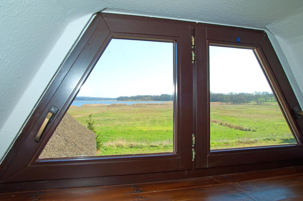 Wg Bernstein - Reetdachhaus - Ruhe Und Seeblick Sellin  Bagian luar foto