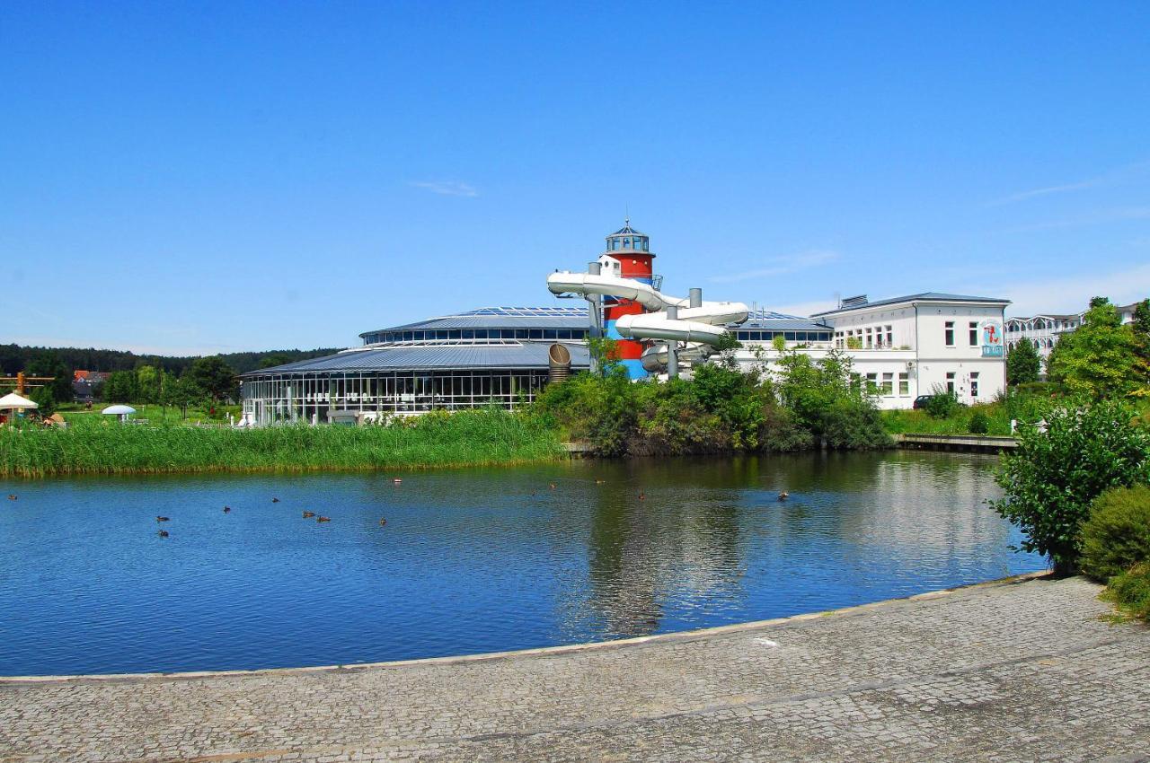 Wg Bernstein - Reetdachhaus - Ruhe Und Seeblick Sellin  Bagian luar foto