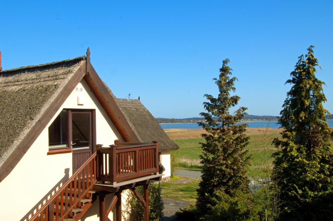 Wg Bernstein - Reetdachhaus - Ruhe Und Seeblick Sellin  Bagian luar foto